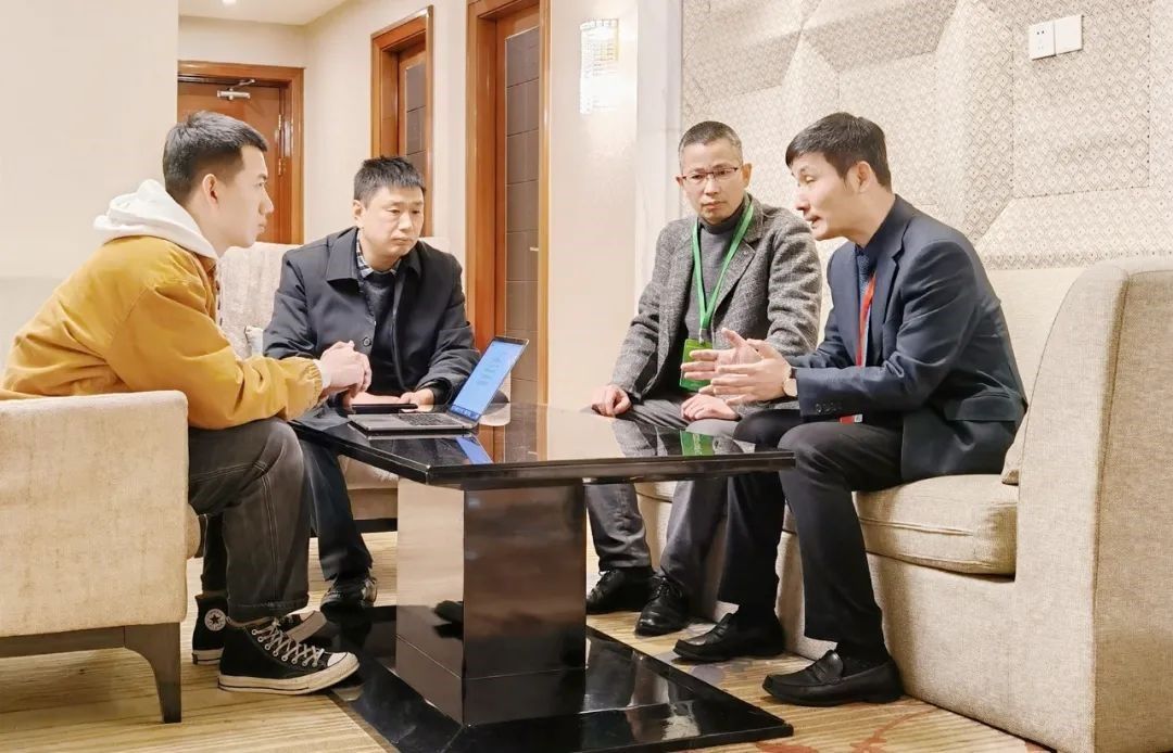 亮相2022中國(guó)醫(yī)療機(jī)器人產(chǎn)業(yè)創(chuàng)新大會(huì)4